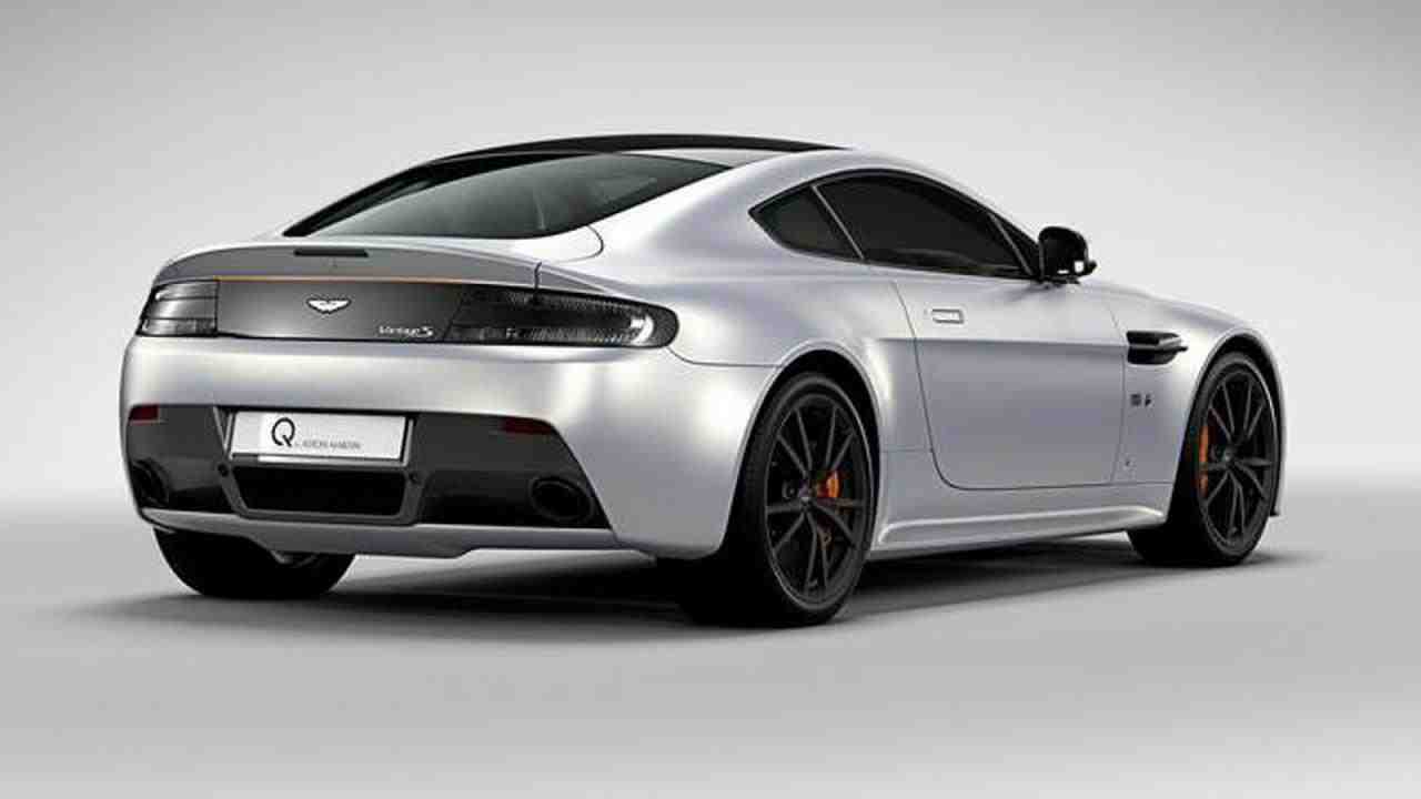 Aston Martin V8 Vantage S Blades Edition begins delivery Flights buyers