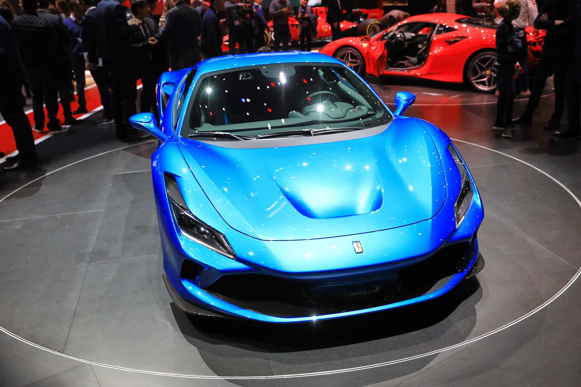 فيراري F8 Tributo تقدم في جنيف بديلاً لموديلات 488 GTB