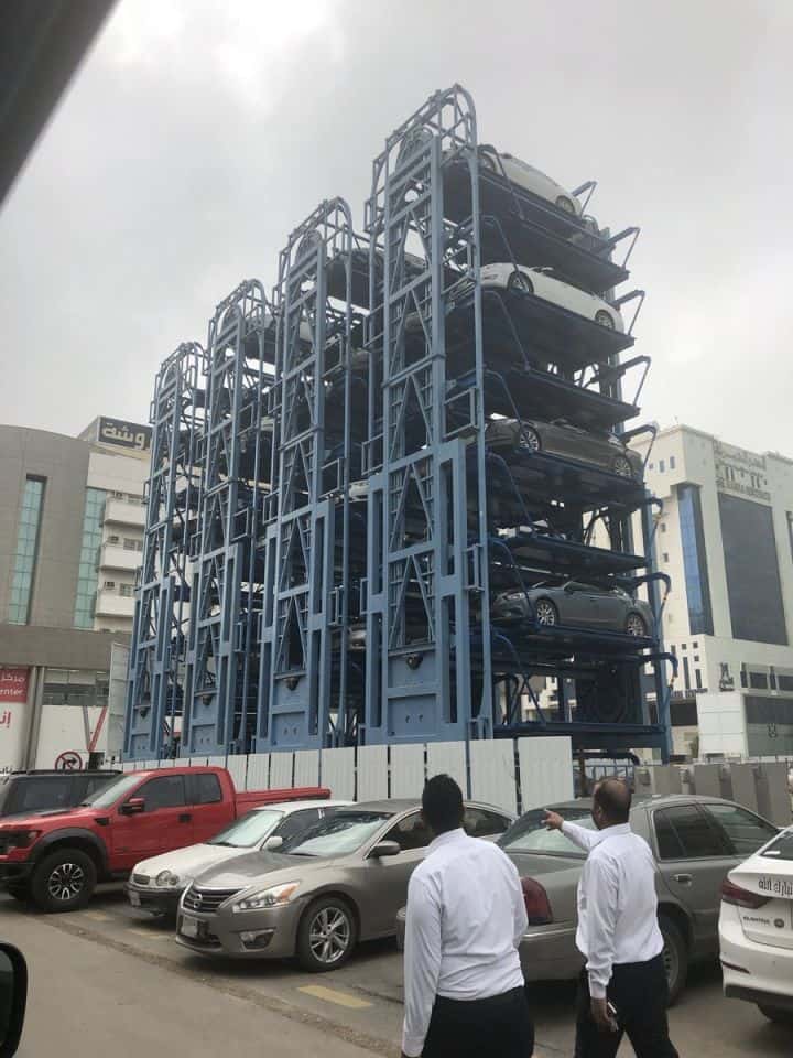 مواقف سيارات ذكية في السعودية ولكن بأسعار خيالية!!