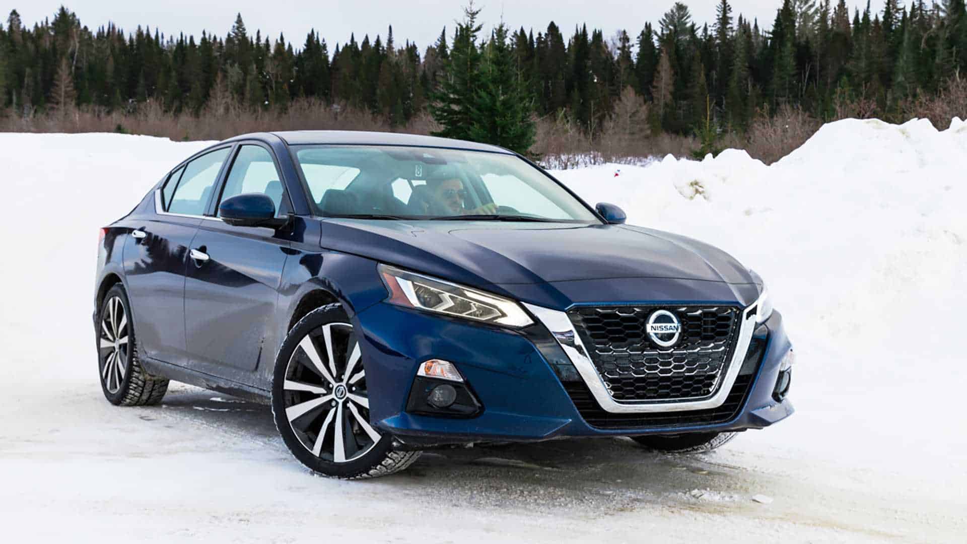 نيسان التيما AWD: دفع رباعي ولكن!