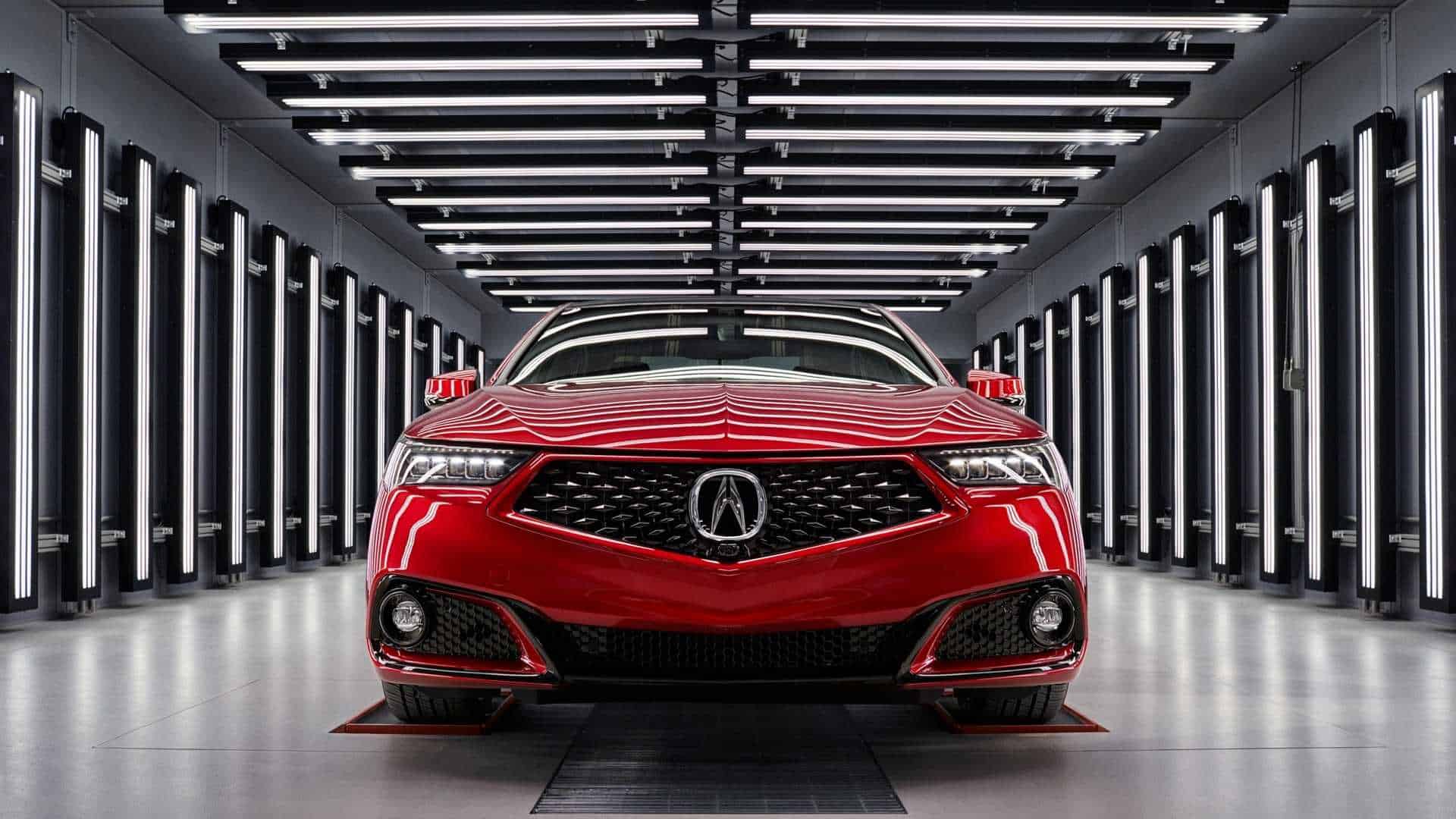 أكيورا تطلق TLX PMC Edition المصنعة يدوياً خلال نفس مصنعي NSX