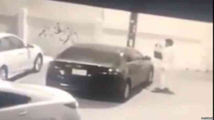 سعودية تنفي قيام أخيها بحرق سيارتها