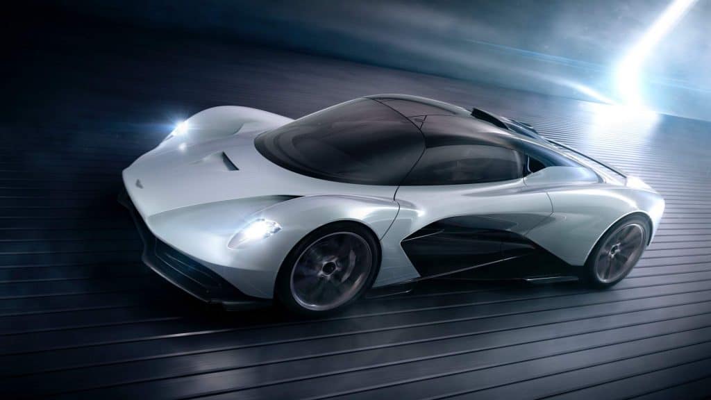 أستون مارتن AM-RB 003 تستعد بقوة 1000 حصان ونظام دفع رباعي كهربائي