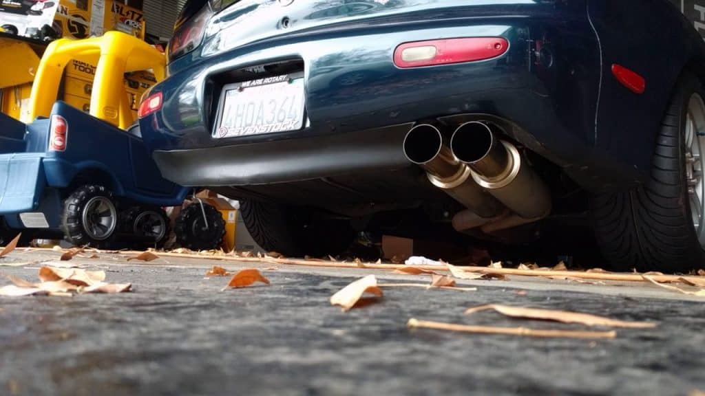 ما سر العادم المزدوج ببعض السيارات؟