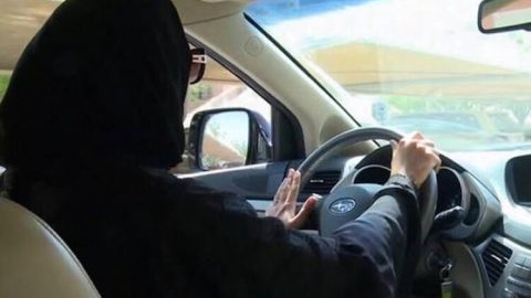 انشاء 8 مدارس جديدة لتعليم النساء قيادة السيارات بالسعودية