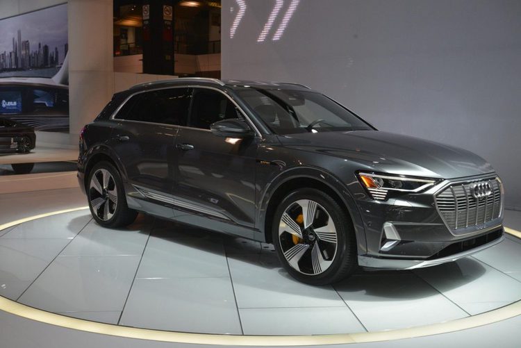 أودي تصنع مقصورة E-Tron الداخلية من خامات صديقة للبيئة