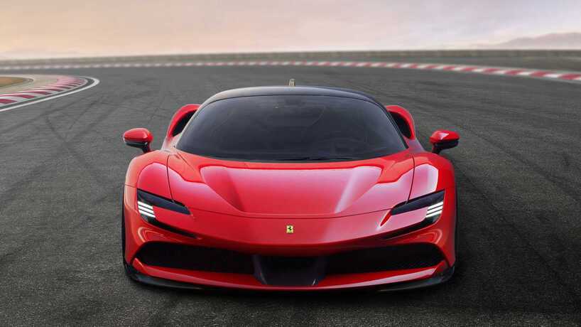 فيراري تكشف الستار عن أول سياراتها الهايبرد SF90 Stradale