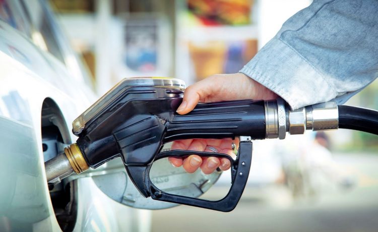 Fueling-the-car-at-a-gas-station.-750x460.jpg