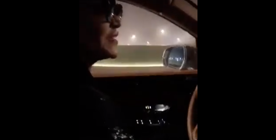 فيديو : رصد أحلام وهي تقود سيارتها في جدة !!