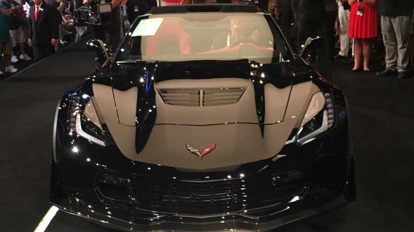 آخر نسخ C7 كورفيت تباع بسعر 2.7 مليون دولار في مزاد