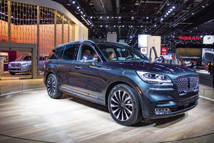 مراجعة لينكون افياتور 2020 … التحليق إلى سماء الفخامة