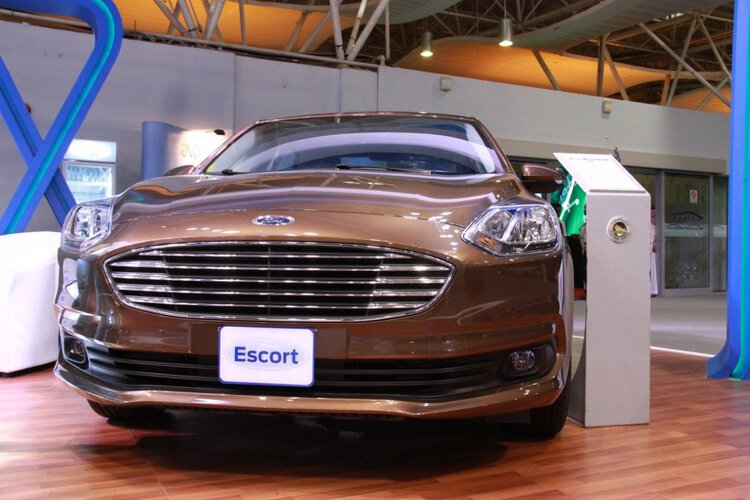 بالصور : فعاليات اليوم الأخير للمعرض السعودي النسائي الثاني بتواجد فورد والمرور