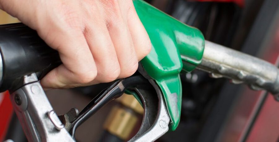 5 حيل غير معروفة تساعدك على توفير تكاليف الوقود