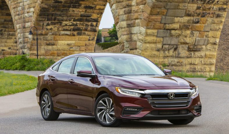 أفضل السيارات عالية التقنية من حيث القيمة مقابل المال