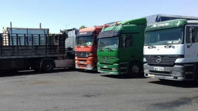 المرور السعودي يطالب سائقي الشاحنات بالالتزام بنظم المرور