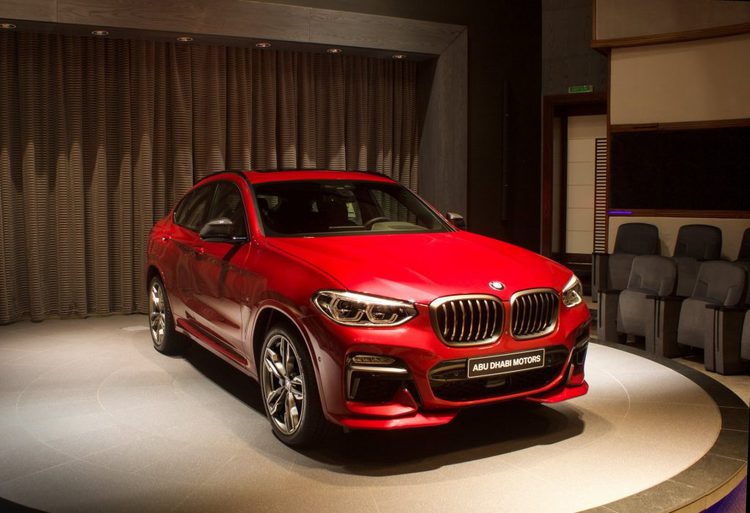 بي ام دبليو X4 M40i بلون أحمر فلامنكو وتعديلات خاصة من AC Schnitzer في أبوظبي