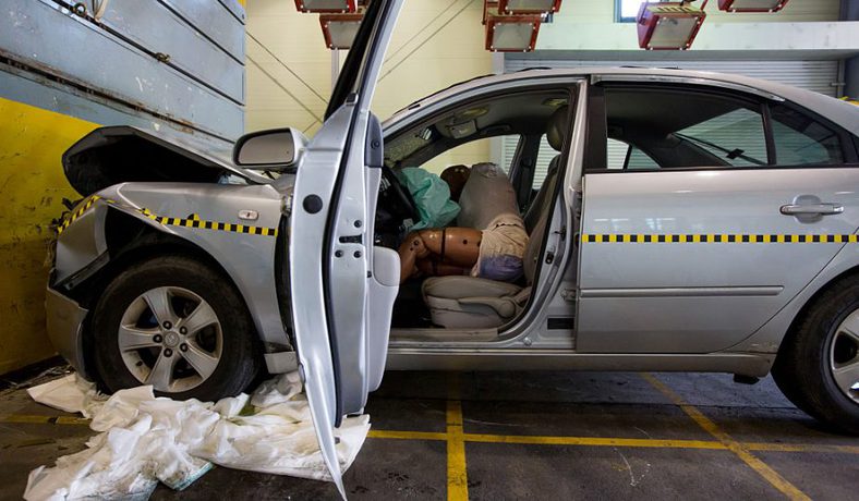 البيك اب أو السيدان .. من الأكثر أماناً؟