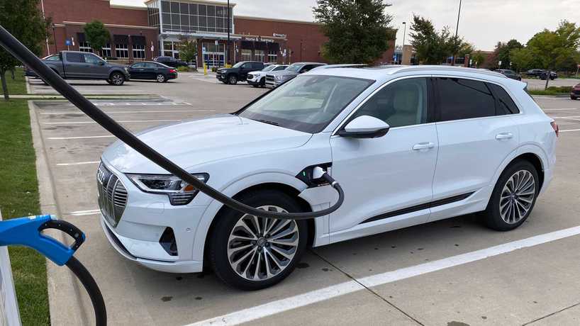 اودي E-Tron 2020