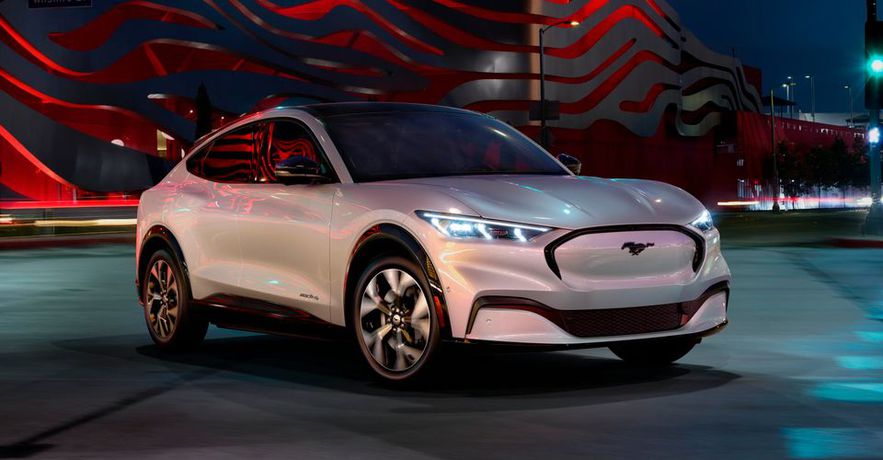 فورد موستنج ماخ E الكهربائية .. كيف تنافس تسلا موديل 3