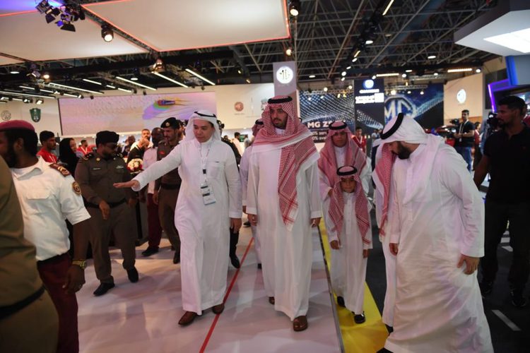 افتتاح معرض السيارات السعودي الدولي في جدة بمشاركة واسعة واطلاق طرازات جديدة