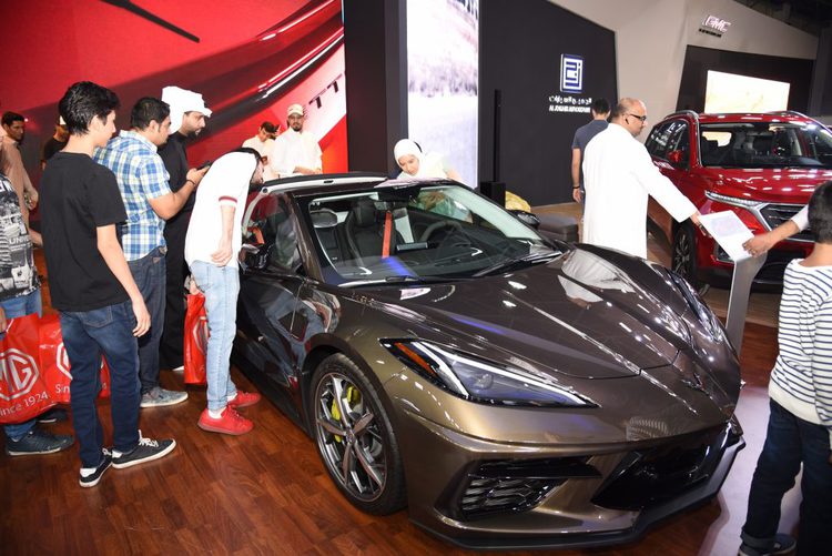 بالصور : شيفروليه تقدم أونيكس وكورفيت C8 وكابتيفا في المعرض السعودي الدولي للسيارات
