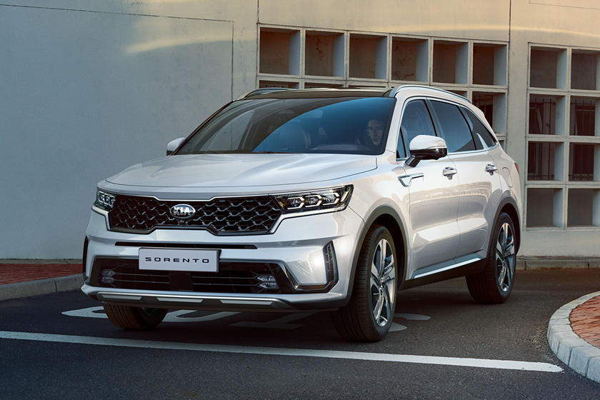 كيا سورينتو 2021 تنطلق بصورة رسمية مع نسخة هايبرد