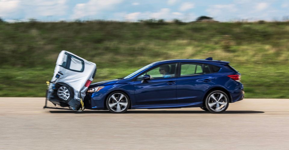 مكابح الطوارئ الأوتوماتيكية قد لا تكون أفضل تقنية أمان