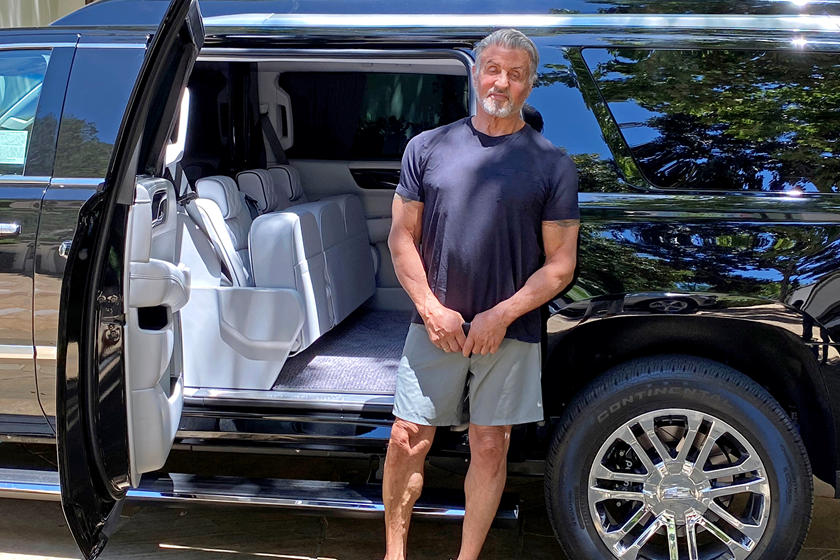 سيلفستر ستالون يعرض سيارته كاديلاك سكاليد ليموزين للبيع بـ 350 ألف دولار