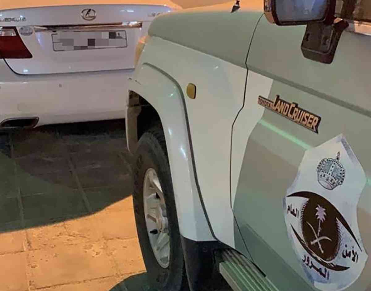 ضبط سعودي صور نفسه على سرعة 250 كم على سناب شات