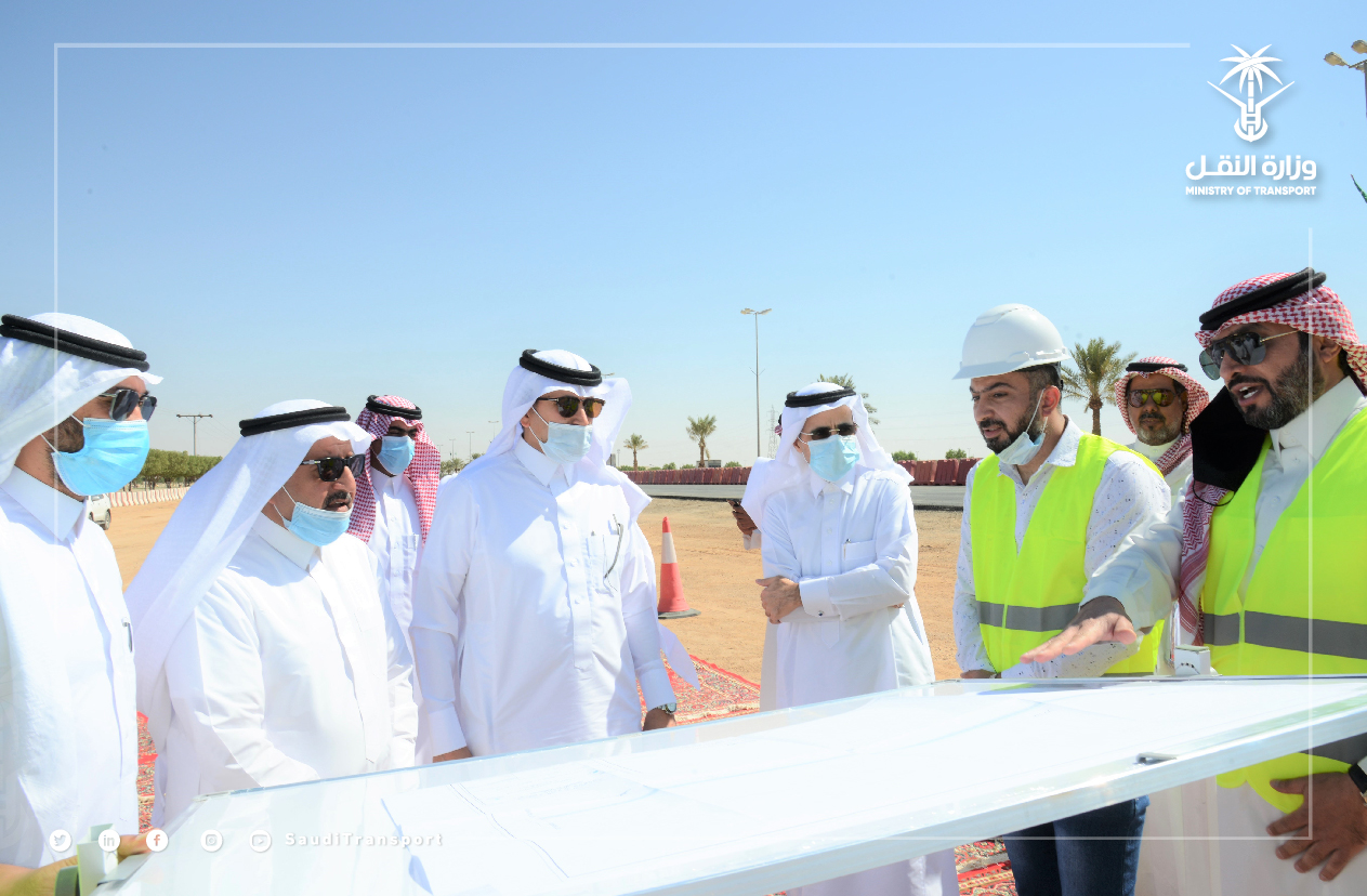 وزير النقل يتابع أعمال الإصلاح والصيانة الوقائية على طريق الرياض الطائف