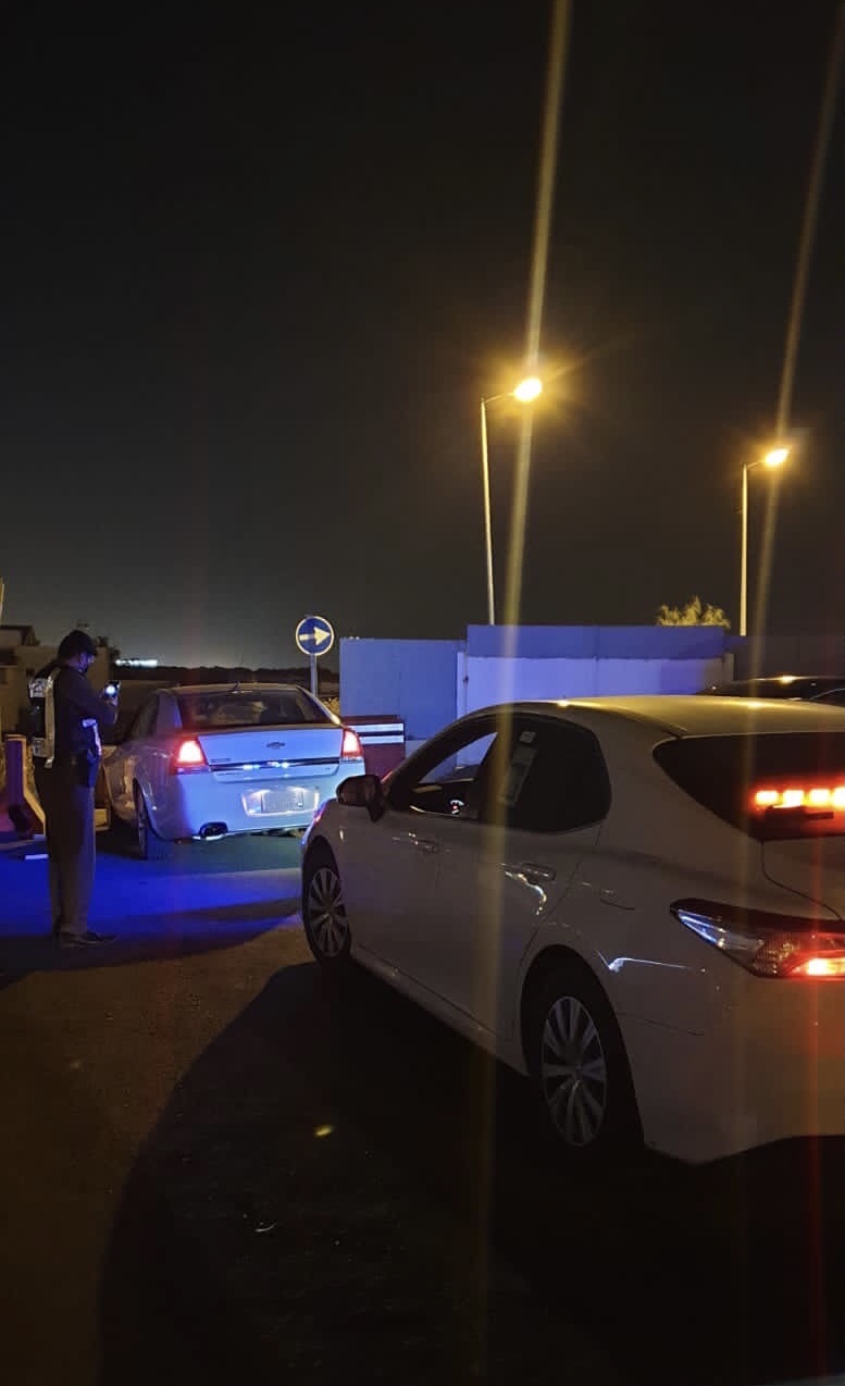 المرور يضبط سائق متهور مرة ثانية في الطائف ويحذر من زحام المواقف