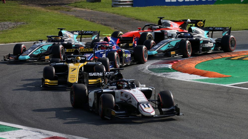 السعودية ترحب بتنظيم سباقات فورمولا للسيدات