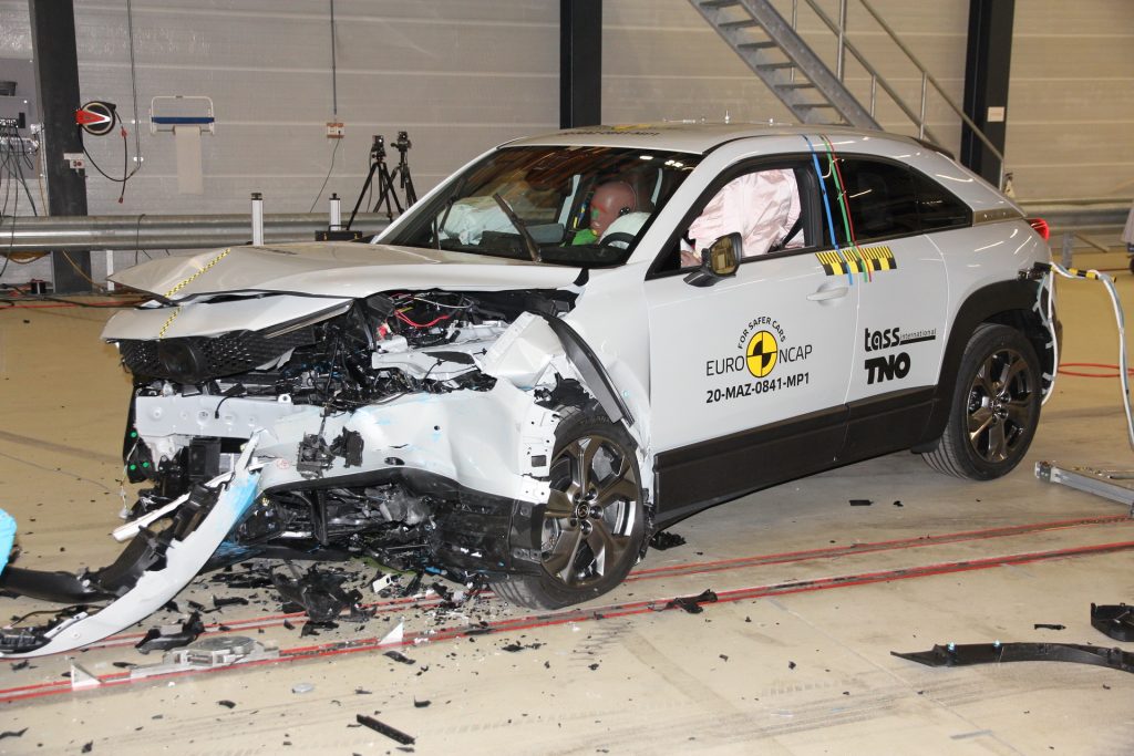 فيديو : نتائج اختبارات التصادم Euro NCAP على مازدا MX-30 وهوندا جاز