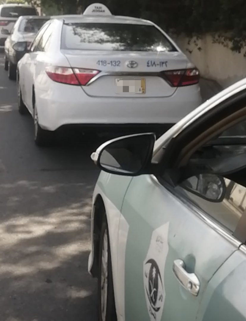 ضبط عدد من المخالفات المرورية للقيادة المتهورة في عدد من طرق المملكة