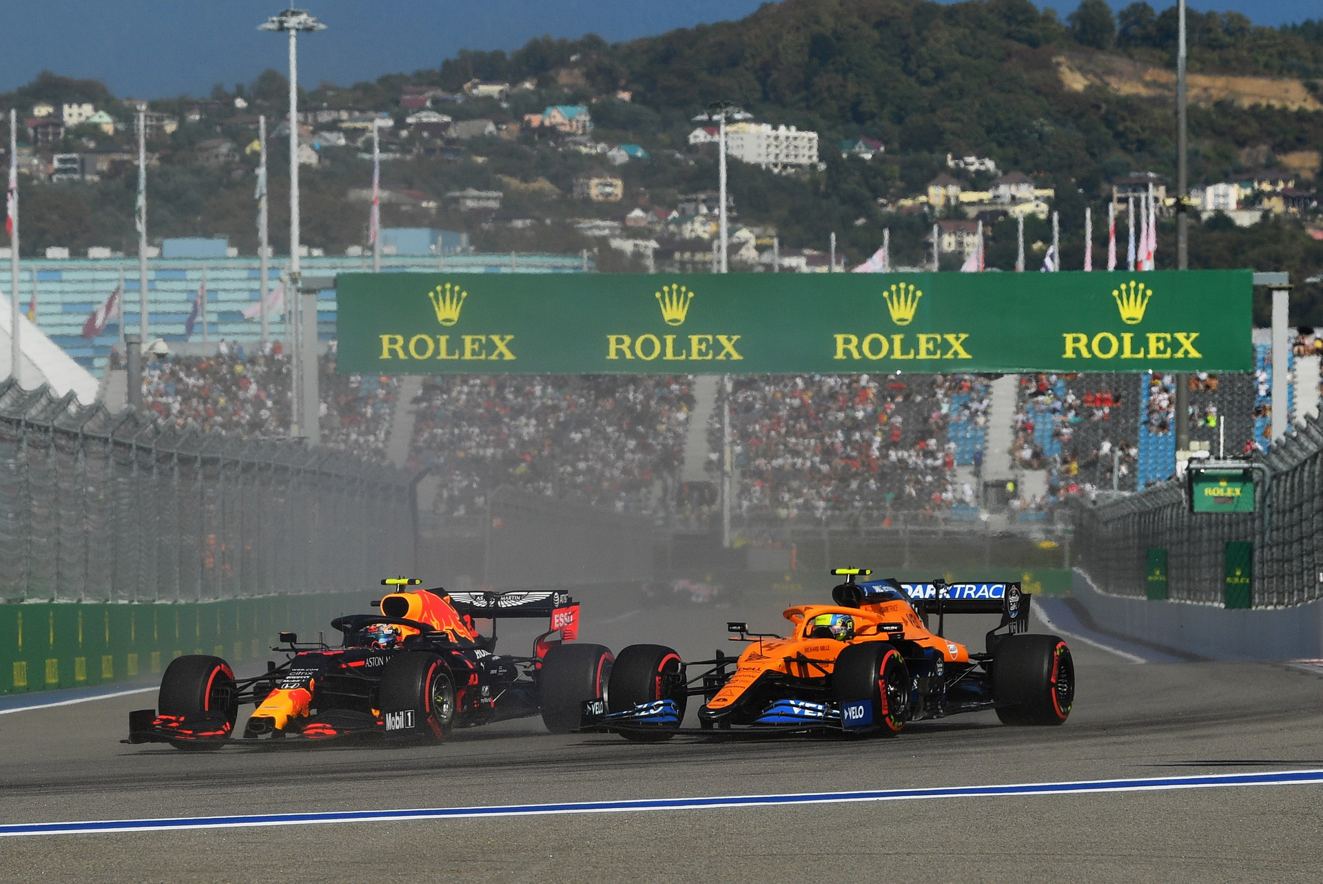 محادثات بين ادارة الفورمولا 1 مع أمازون حول بث السباقات