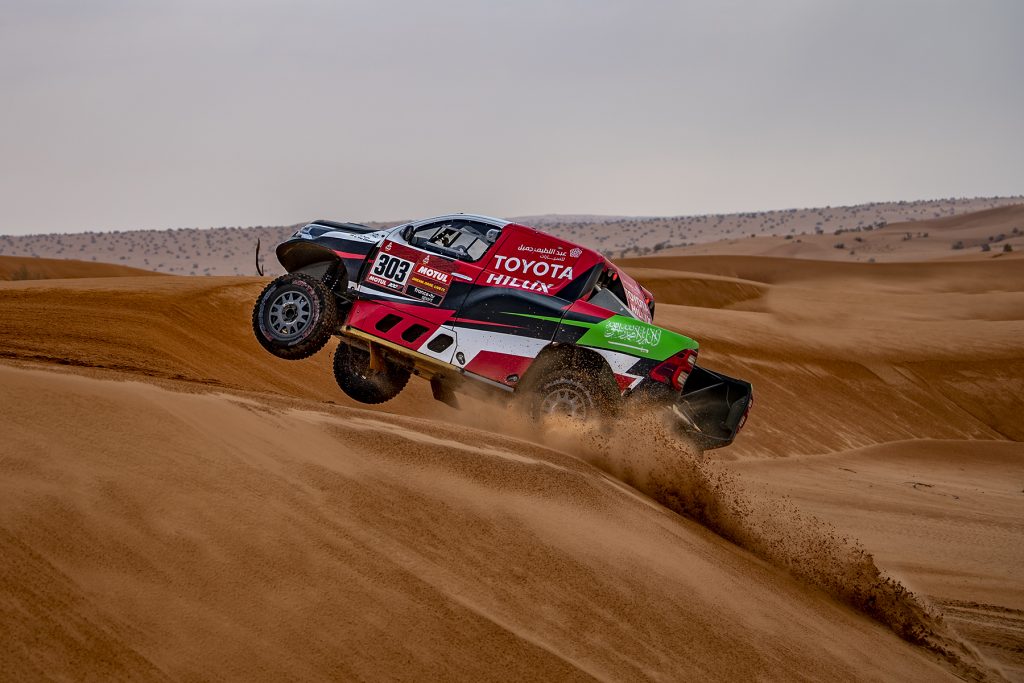 الراجحي يفوز بالمرحلة السابعة من داكار ويواجه مشكلة ميكانيكية في الثامنة