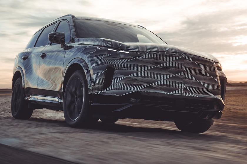 صور تشويقية لإنفينيتي QX60 موديل 2022 مع ناقل الحركة الجديد من 9 سرعات