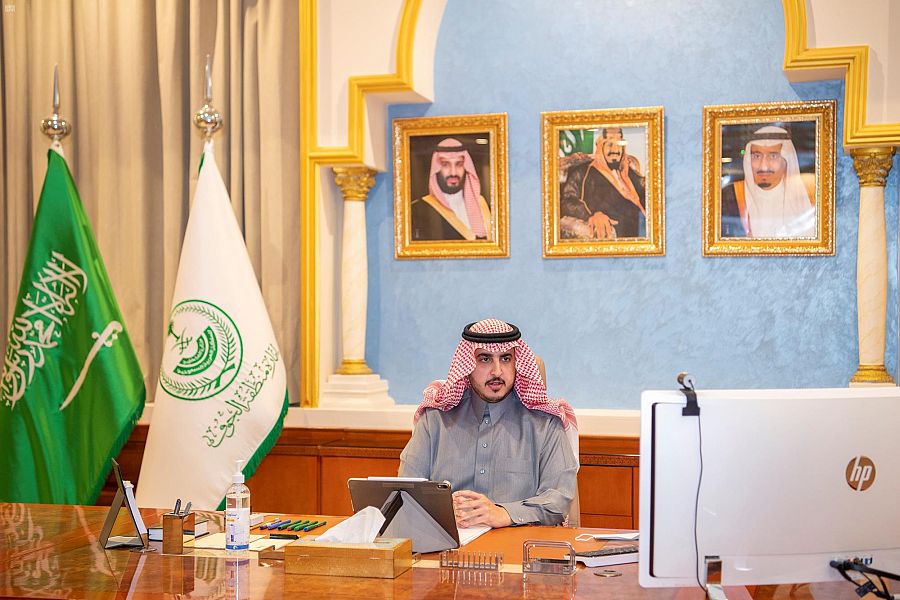 أمير الجوف يرأس اجتماع لجنة السلامة ويقر جائزة للسلامة المرورية