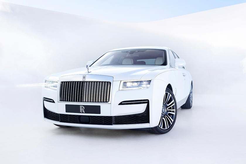 خلال جائحة كورونا . . ارتفاع كبير في مبيعات السيارات الفاخرة