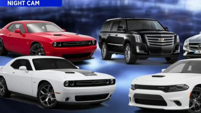 فيديو : لصوص يسرقون سيارات بقيمة 250 ألف دولار من شركة بديترويت