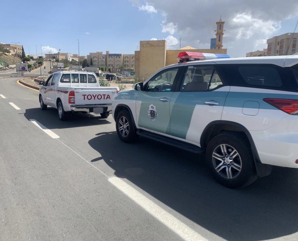 ضبط مخالفين بسبب التفحيط والسرعة في الباحة