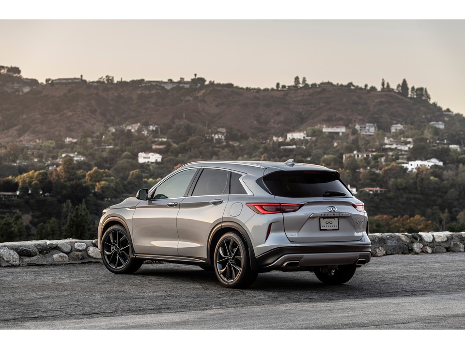 انفينيتي QX50 موديل 2021