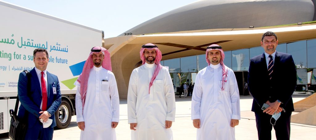 المجدوعي هيونداي تعرض أهم مركباتها التي تعمل بالهيدروجين في مؤتمر أرامكو