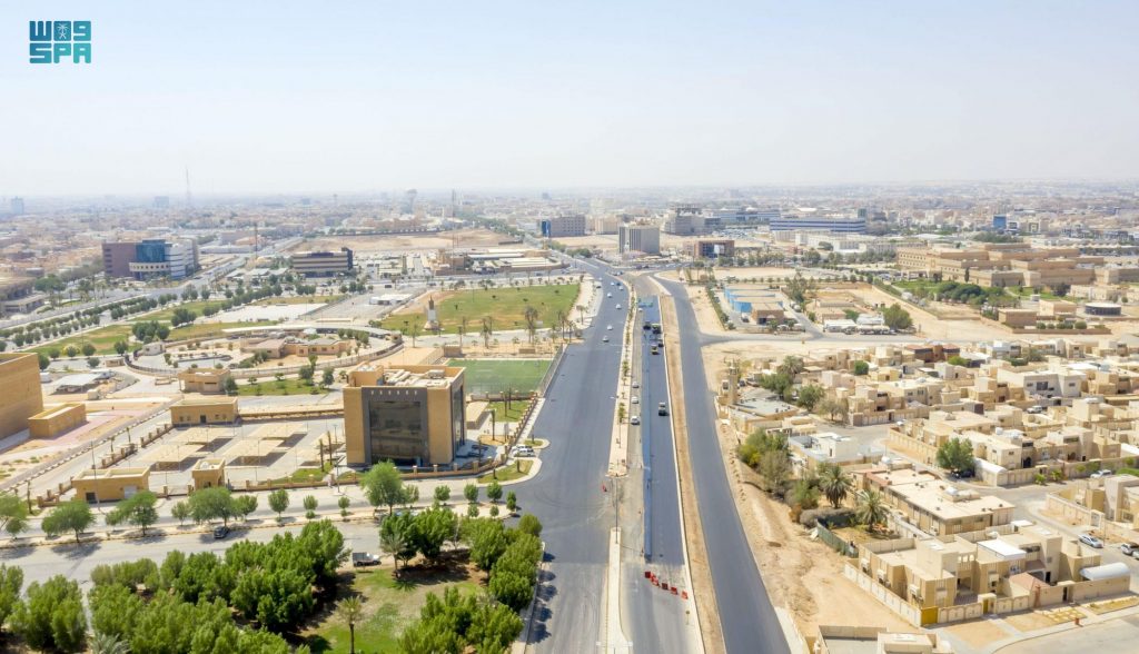 القصيم تؤهل 200 ألف متر طرق في بريدة و75 ألف متر بطريق الملك عبدالعزيز