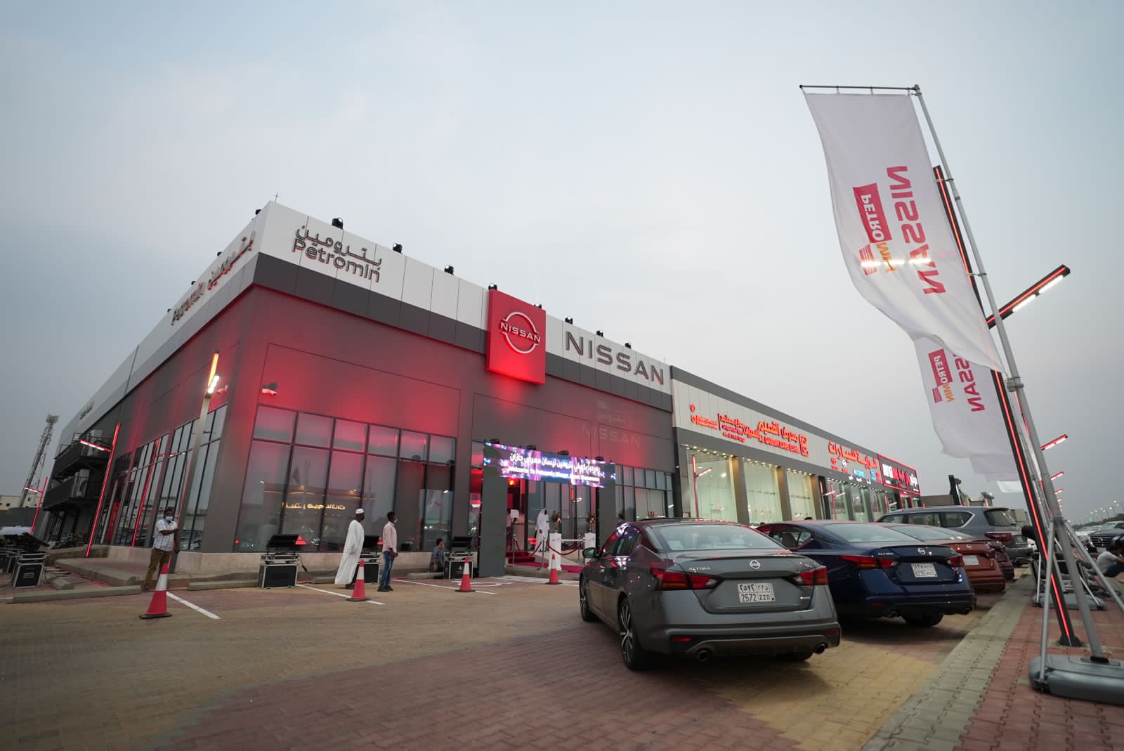 افتتاح أحدث فروع بترمين نيسان في جيزان بالسعودية