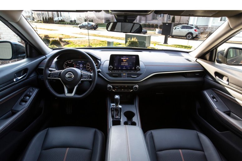 نيسان التيما