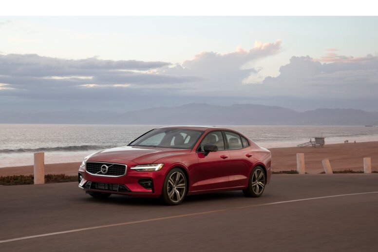 مراجعة فولفو S60 2021: المواصفات والمميزات والعيوب والأسعار