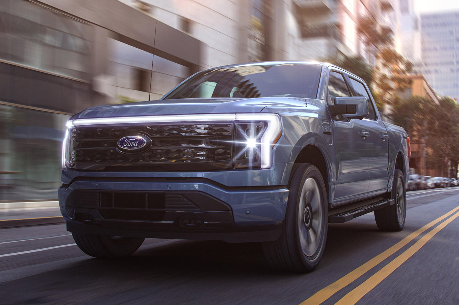 رسالة خاصة من الرئيس التنفيذي لشركة فورد لإيلون ماسك