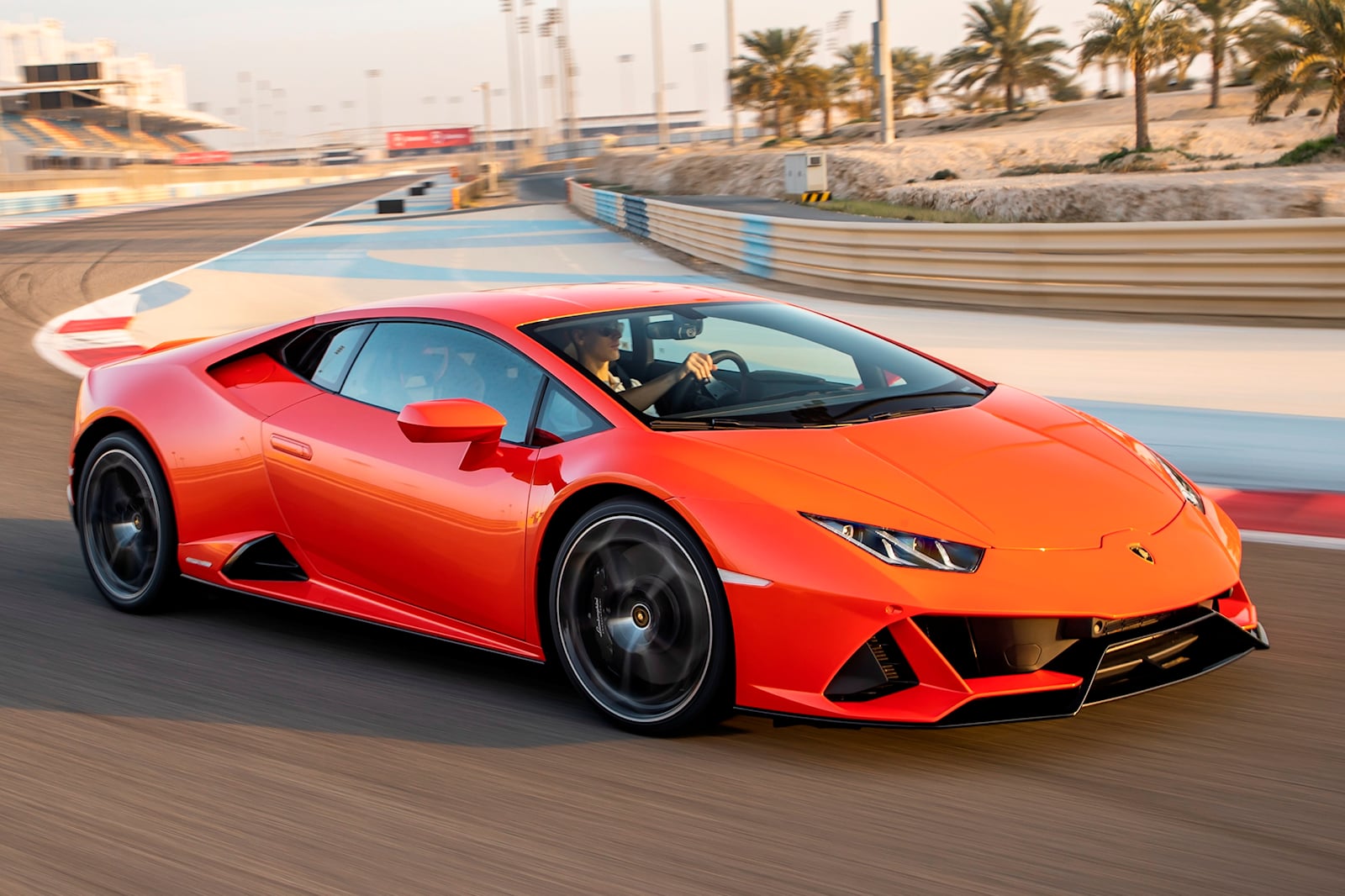 لامبورغيني هوراكان ستستمر لفترة أطول من التوقعات