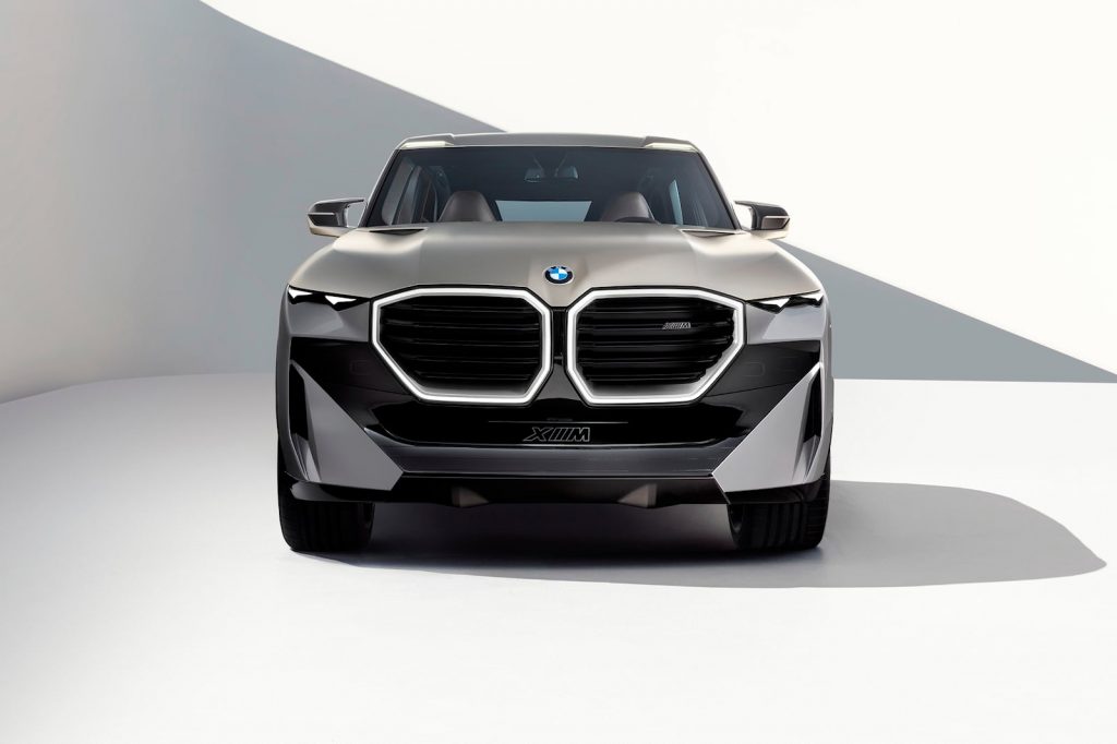تعرفوا على BMW Concept XM .. أول سيارة M مستقلة منذ 40 عام